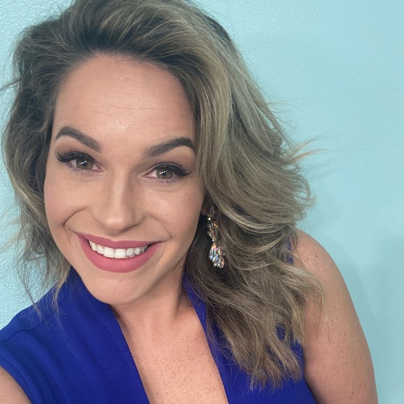 Meet your Posher, Sharisee - Picture 1 of 1